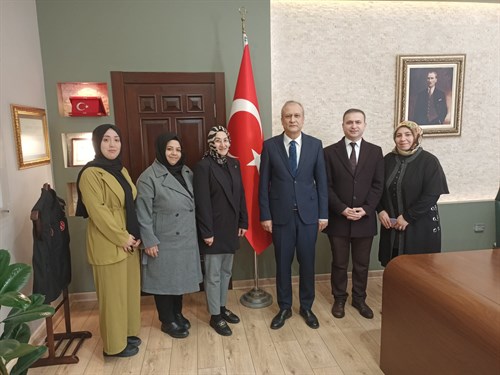 S.S. Alemdar Kadın Girişimi Üretim ve İşletme Kooperatifi Yönetim Kurulu üyeleri, İlçemiz Kaymakamı sayın Ali PARTAL'ı ziyaret etti.